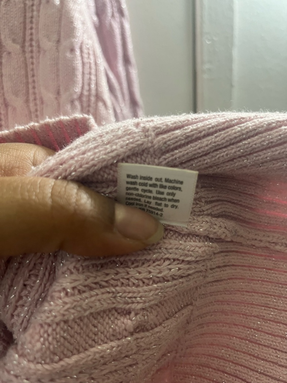 St.John’s bay Soft Cable Crewneck Sweater in Dusty Pink - Picture 4 of 5